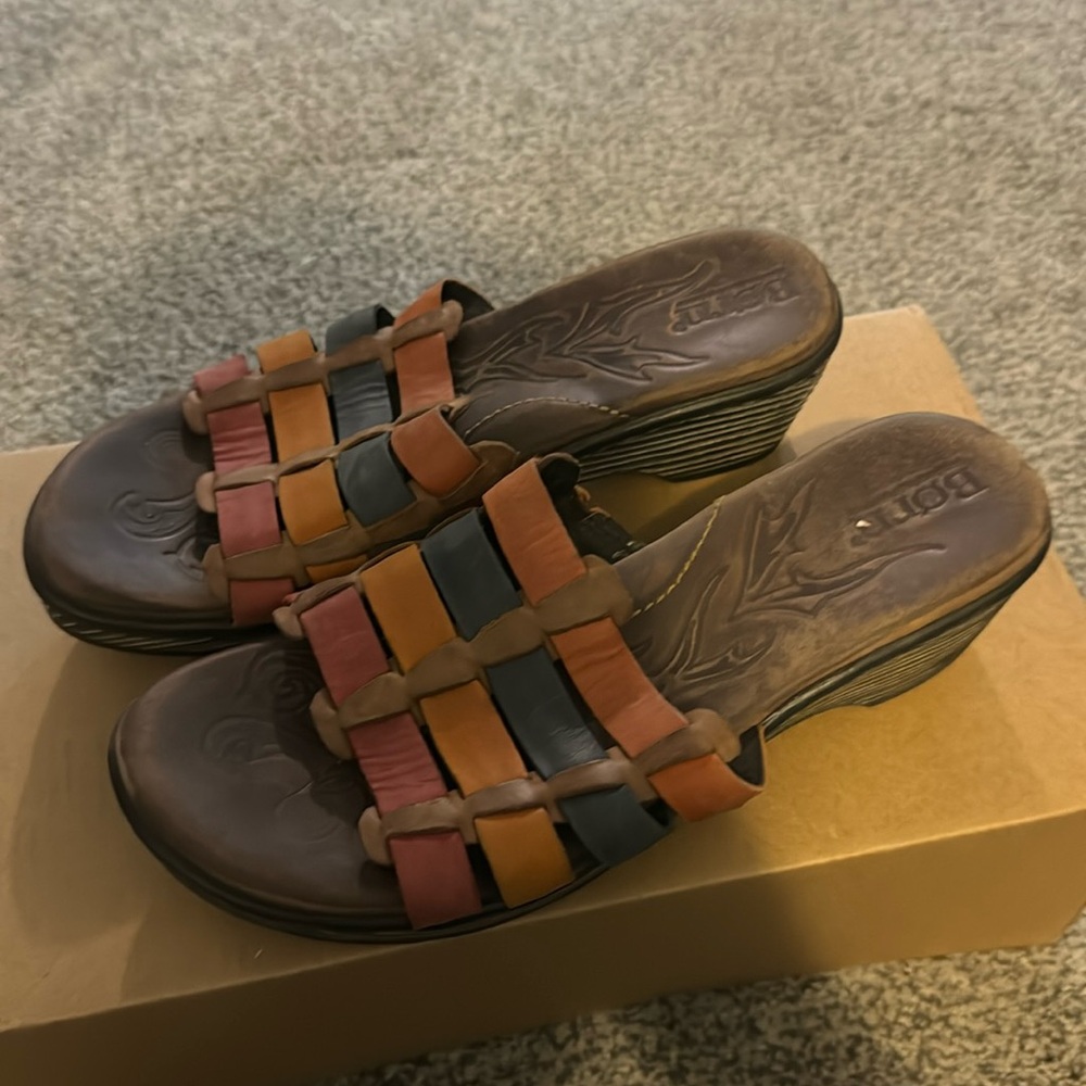 Born Sandal